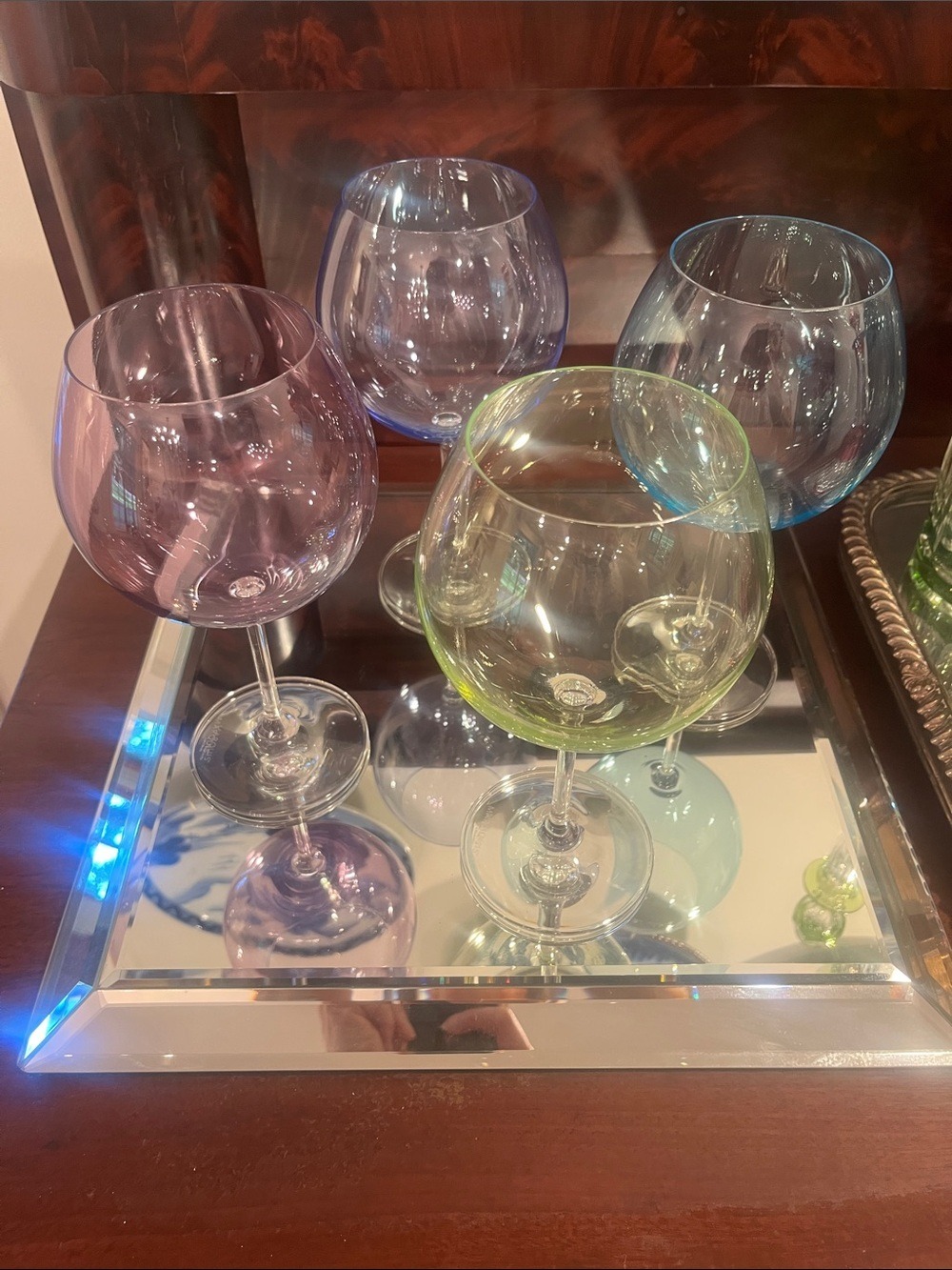 Marquis by Waterford Vintage Ombre Aromatic Balloon Wine Glasses Set of 4. - Picture 5 of 9